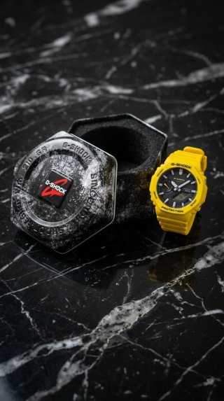 Casio G-Shock GA-B2100 "CasiOak" Amarillo + Box