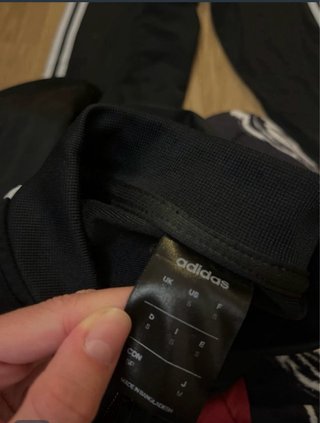 Sudadera Adidas Negra con Cremallera
