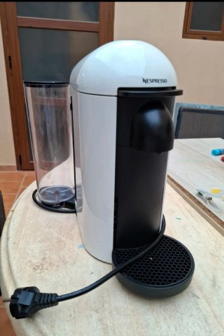Cafetera Nespresso Blanca