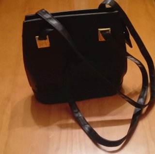 Bolso de hombro negro