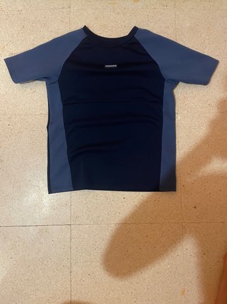 Camiseta McKenzie azul y gris