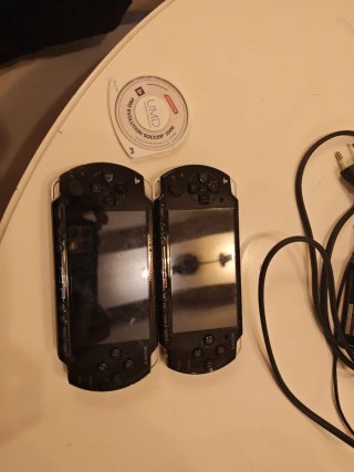 2 Consolas PSP (PlayStation Portable) Negras