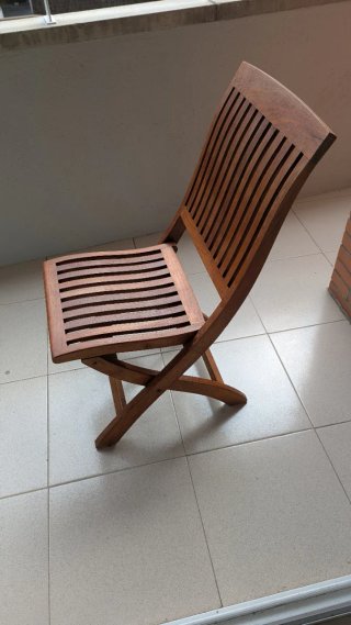 Silla de madera tropical plegable