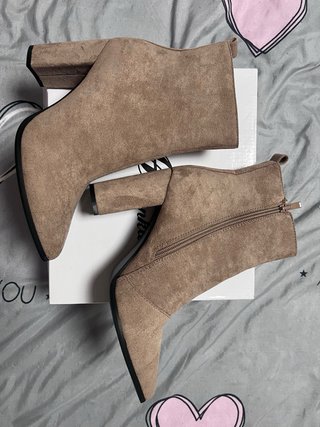 Botines de tacón marrones