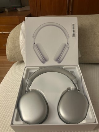 Cascos similares Apple AirPods Max Plata.