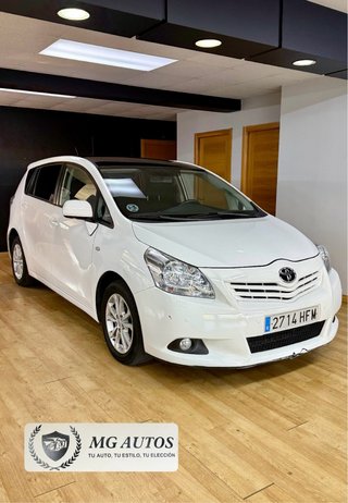 Toyota Verso 2011