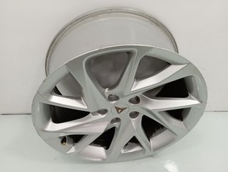 5ff601025c llanta cupra formentor crossover 451434