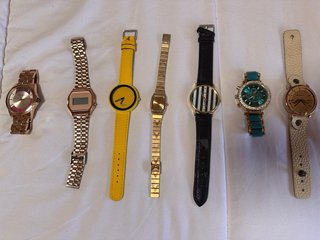 Lott di 19 orologi vari