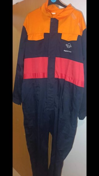 Mono de trabajo Repsol