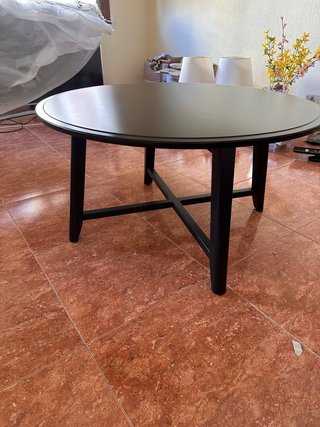 Mesa de centro redonda negra