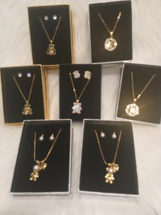 Conjunto Colgante y Pendientes Oso