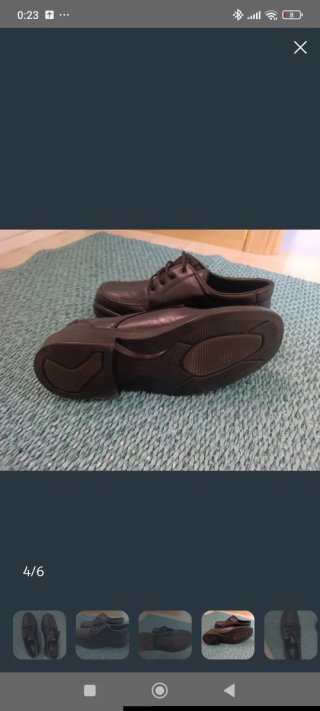 Scarpe nere con lacci