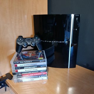 Consola PS3 con 300 Gb + Volante Ferrari + Giochi