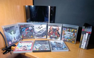 Consola PS3 con 300 Gb + Volante Ferrari + Giochi