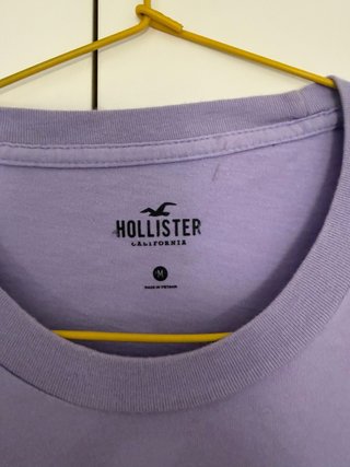 Camiseta Hollister Morada Talla M