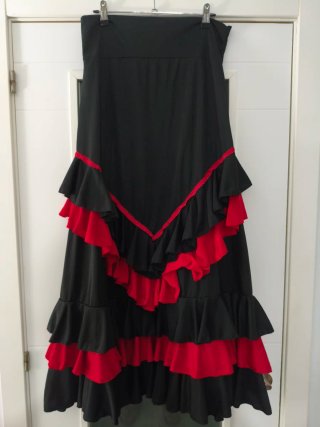 Falda Flamenca Baile Negro y Rojo