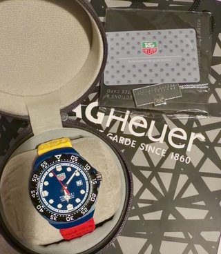 TAG Heuer Formula 1 Reloj Azul/Rojo/Amarillo