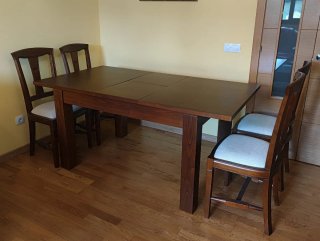 Mesa extensible madera y 4 sillas