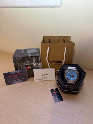 Reloj Casio G-Shöck Azul y Blanco