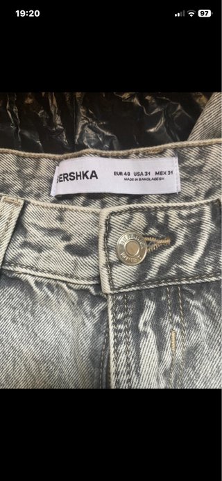 Pantalón largo gris Bershka
