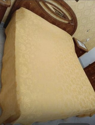 Copriletto matrimoniale sartoriale oro