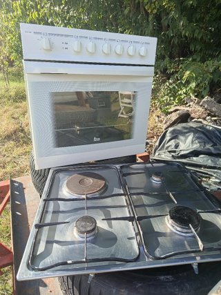 Horno y Placa de Cocina Teka