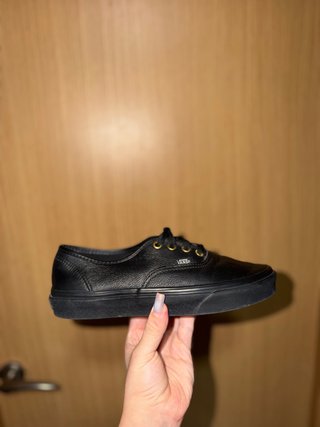 Vans de cuero negro unisex talla 38