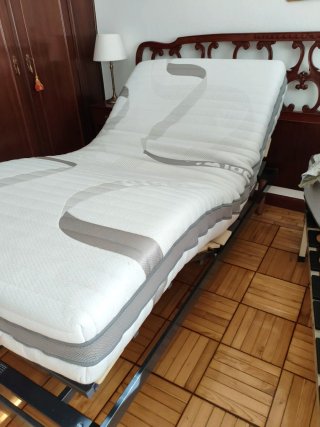 Cama Articulada Eléctrica con Colchón Dorwin