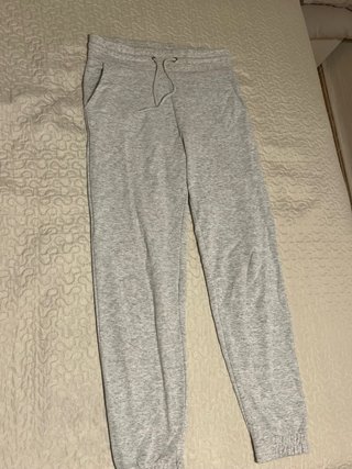 Chándal gris Stradivarius con elástico
