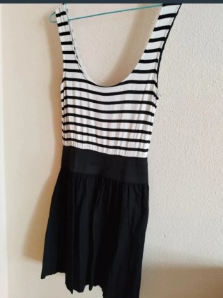 Vestido Kiabi Rayas Blanco y Negro
