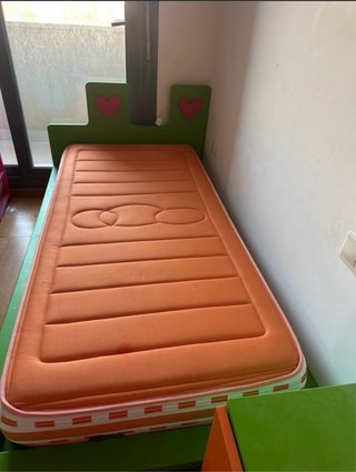 Cama infantil Agatha Ruiz de la Prada + colchón