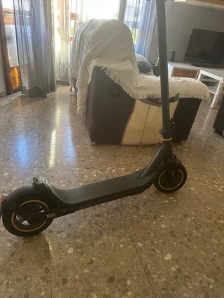 Patinete Eléctrico Cecotec Bongo M40 XL