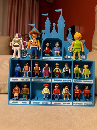 Expositor para la Colección de Disney