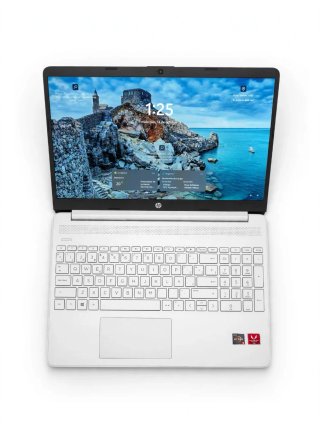 HP 15s Ryzen 5 5500U 8GB 512GB SSD 15.6" Como Nuev