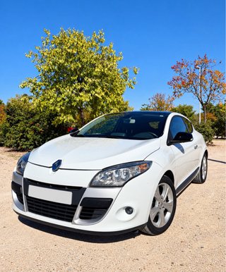 RENAULT MÉGANE COUPÉ 1.5 dCi 110 CV