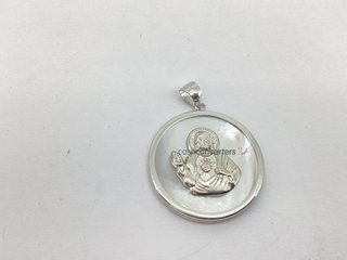 medalla plata 925mm con piedra con nacar
