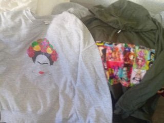 LOTE TEMÁTICO DE FRIDA KAHLO! Dos sudaderas origin