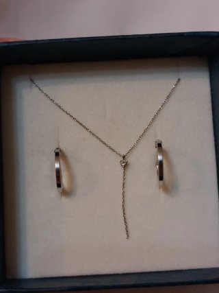 Set collana e orecchini in oro 750