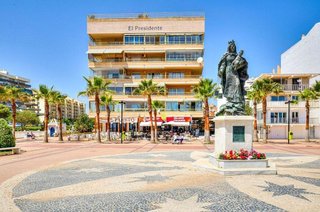 Piso en venta en Playa de los Boliches en Fuengirola