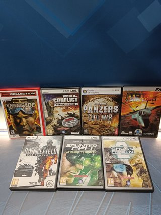 Lote 7 JUEGOS DE PC BELICOS, completos , buen estado