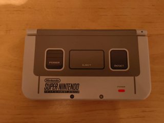 Nuovo Nintendo 3DS XL Edizione SNES Quasi Nuovo