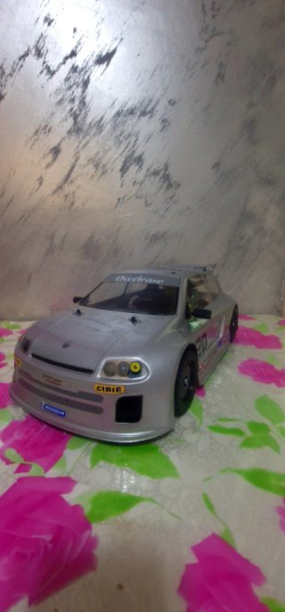 Auto RC Nikko Renault Clio V6 GP15 1/10 da vetrina