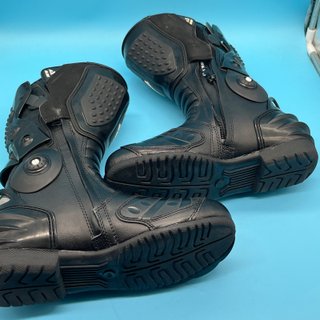 CON TARA - Botas Moto Racing Cuero Negro Reforzado
