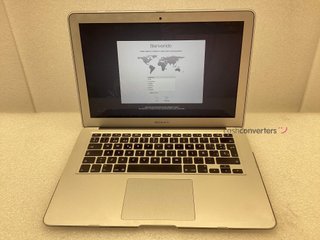 portatil apple apple macbook air core i5 1.6 13 (2015) (a1466)