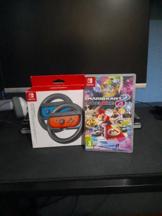 Mario Kart 8 Deluxe y 2 Volantes Nintendo
