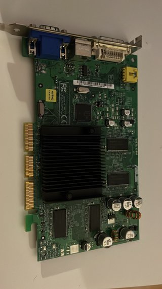 Tarjeta Gráfica ASUS V9520 AGP