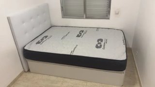 Offerta totale su set di divani+materasso o separatamente in viscoelastica o molle in liquidazione!