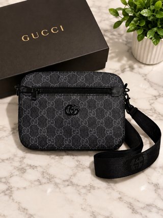 Bolso bandolera Gucci negro y gris