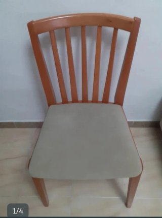 Pack de 4 sillas de madera. Impecables! Calidad.