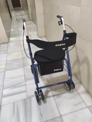 Silla de ruedas Forta como nueva
